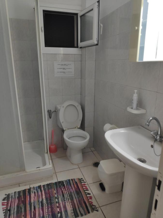 سبارتيا Amazona Apartments And Studios الغرفة الصورة