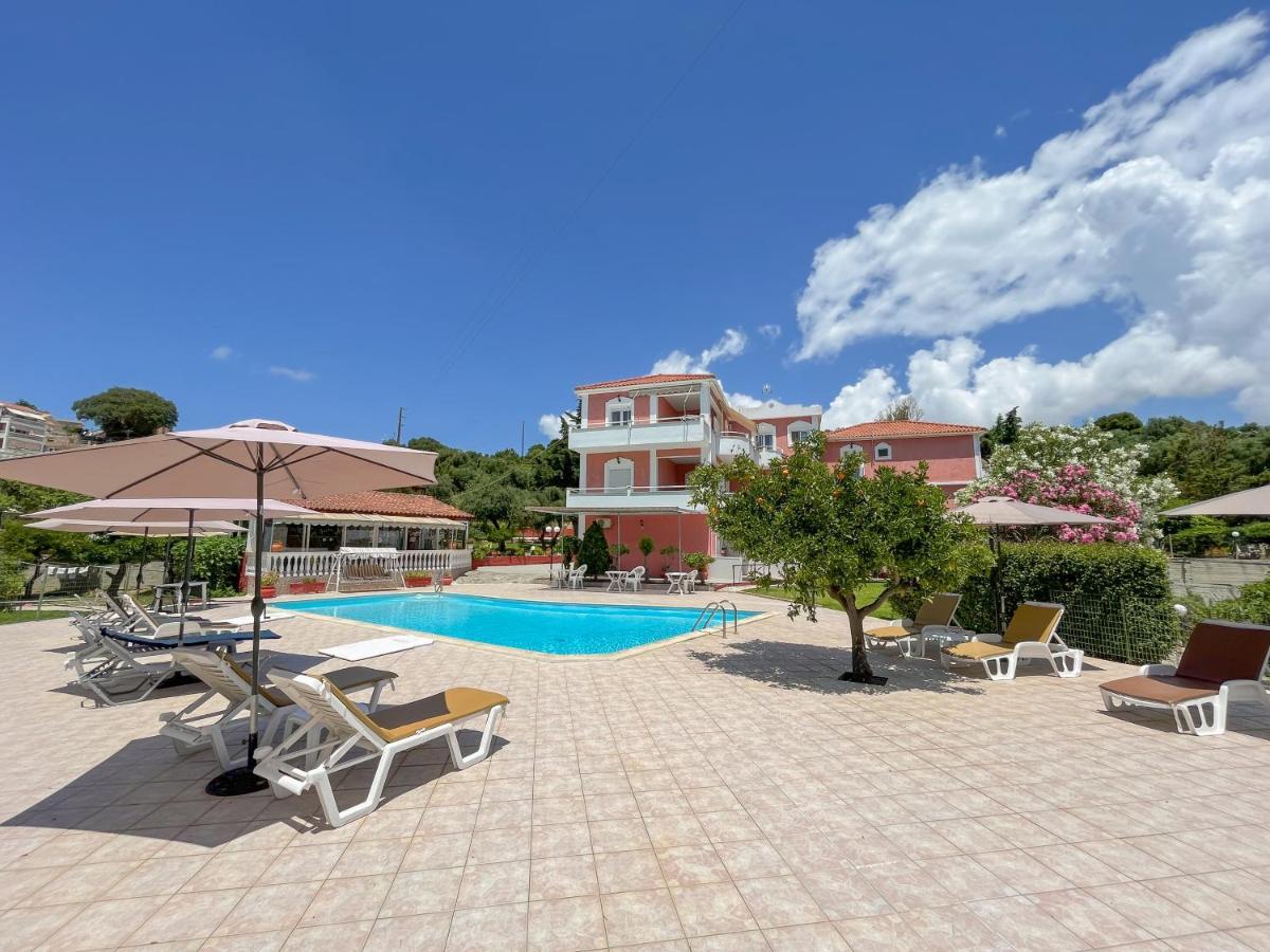 سبارتيا Amazona Apartments And Studios المظهر الخارجي الصورة